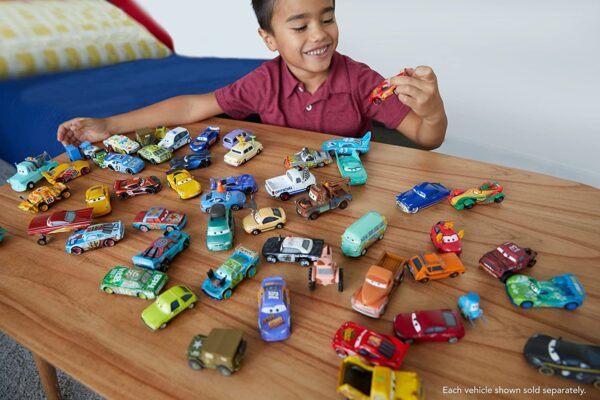 Disney Pixar Cars Deluxe Roscoe - Image 2
